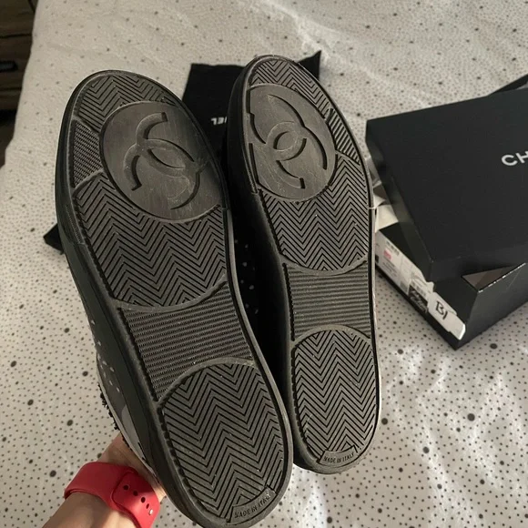 Chanel velvet sneakers in black size 41 - Picture 3 of 8